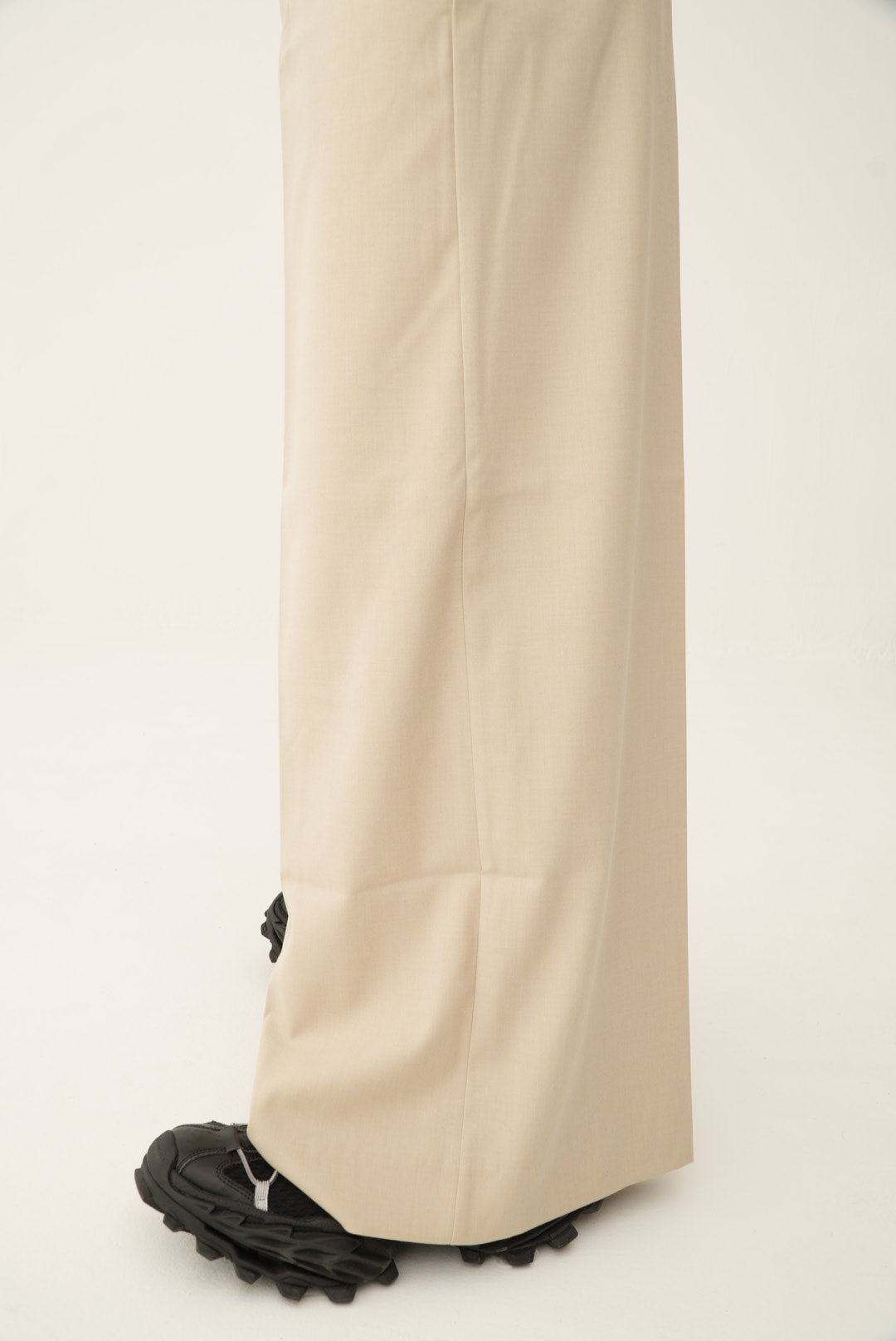 Shreel Draped Trousers / Sand Beige